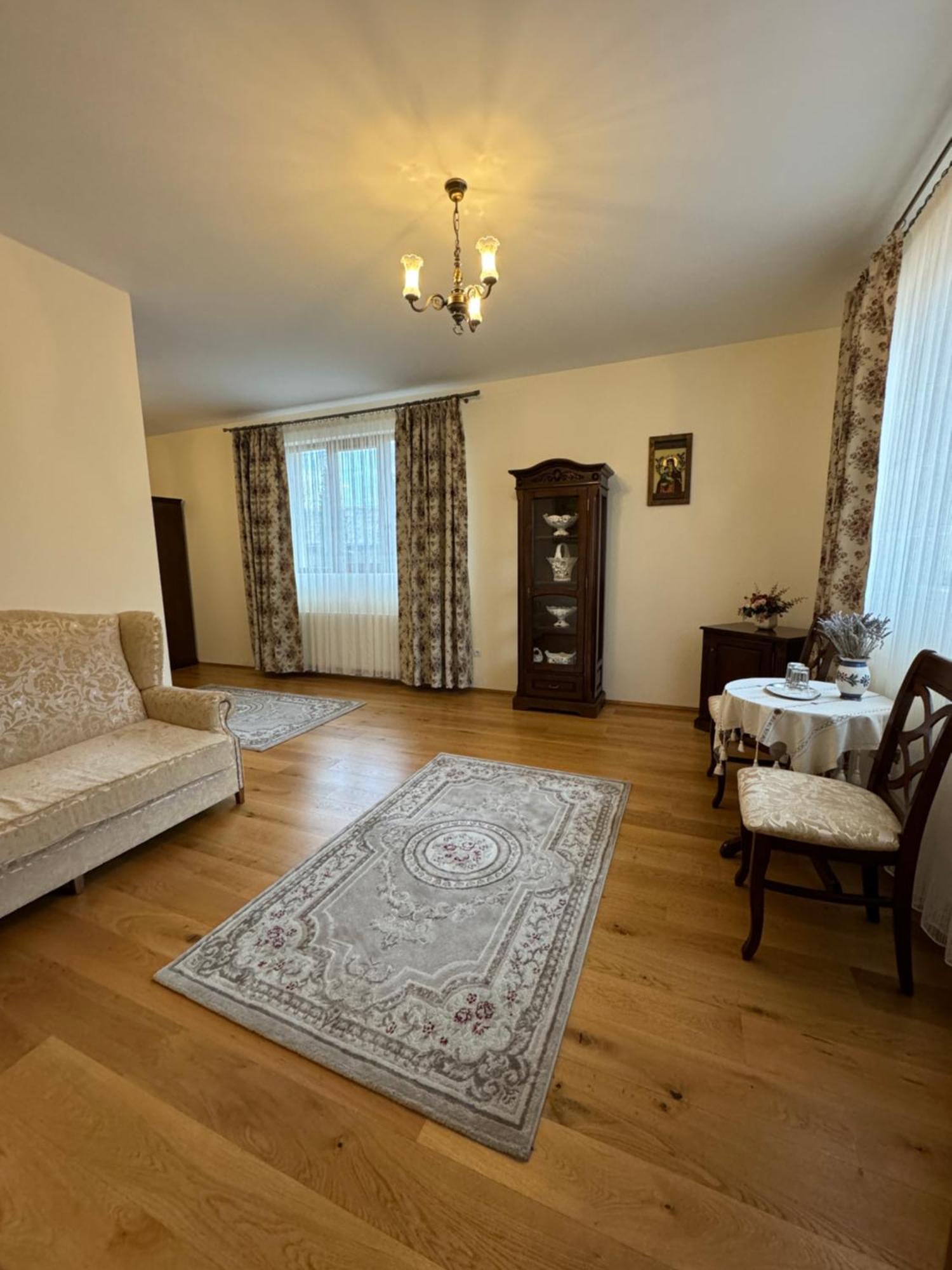 Pensiunea Valea Muntelui Bîrsana Екстериор снимка